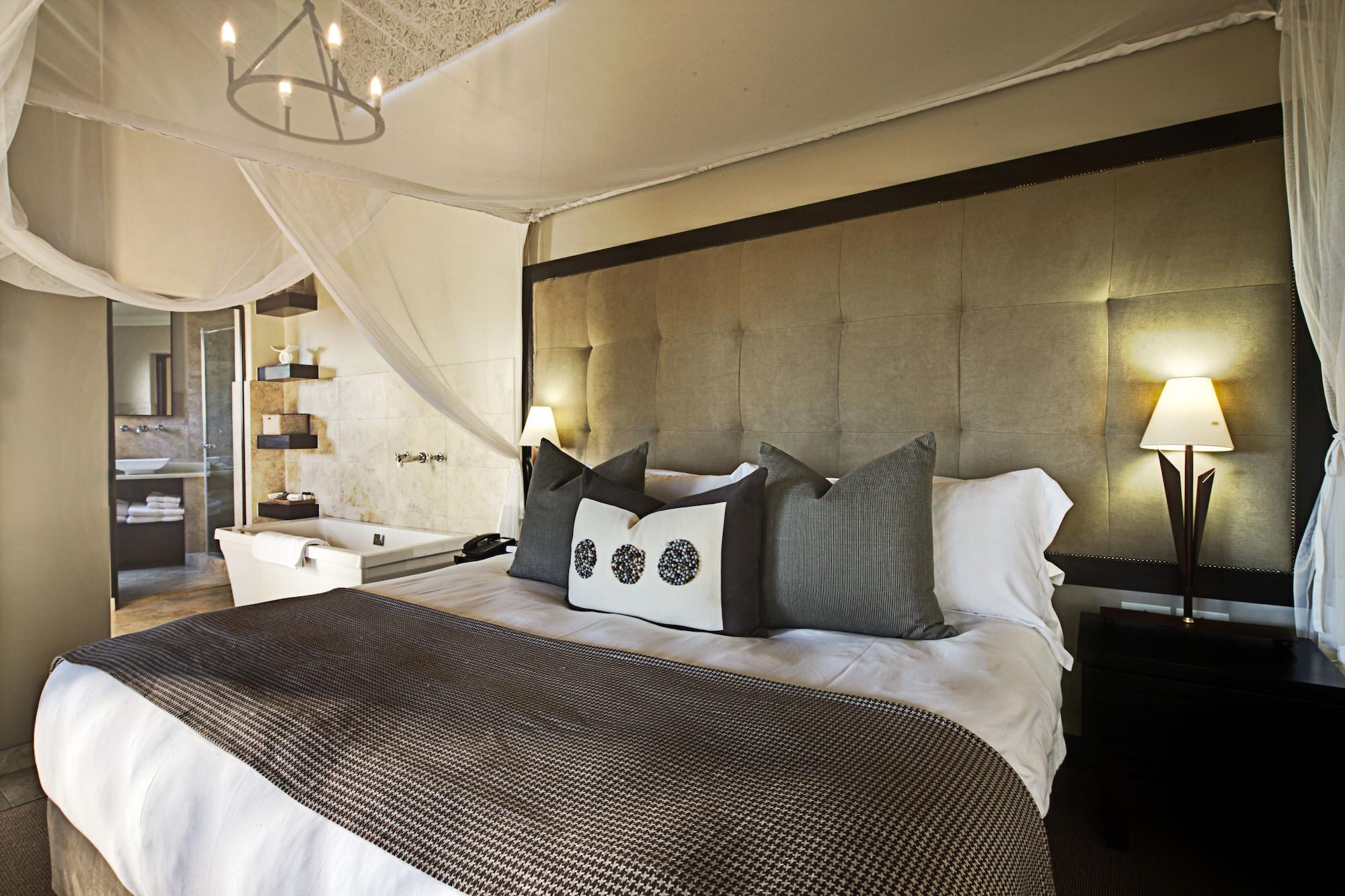 The Blades 4* Pretoria